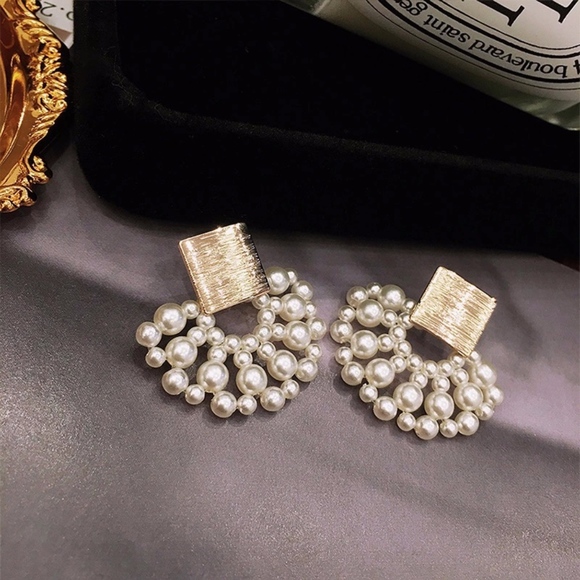Jewelry - Imitation Pearl Elegant Sanded Gold Earrings